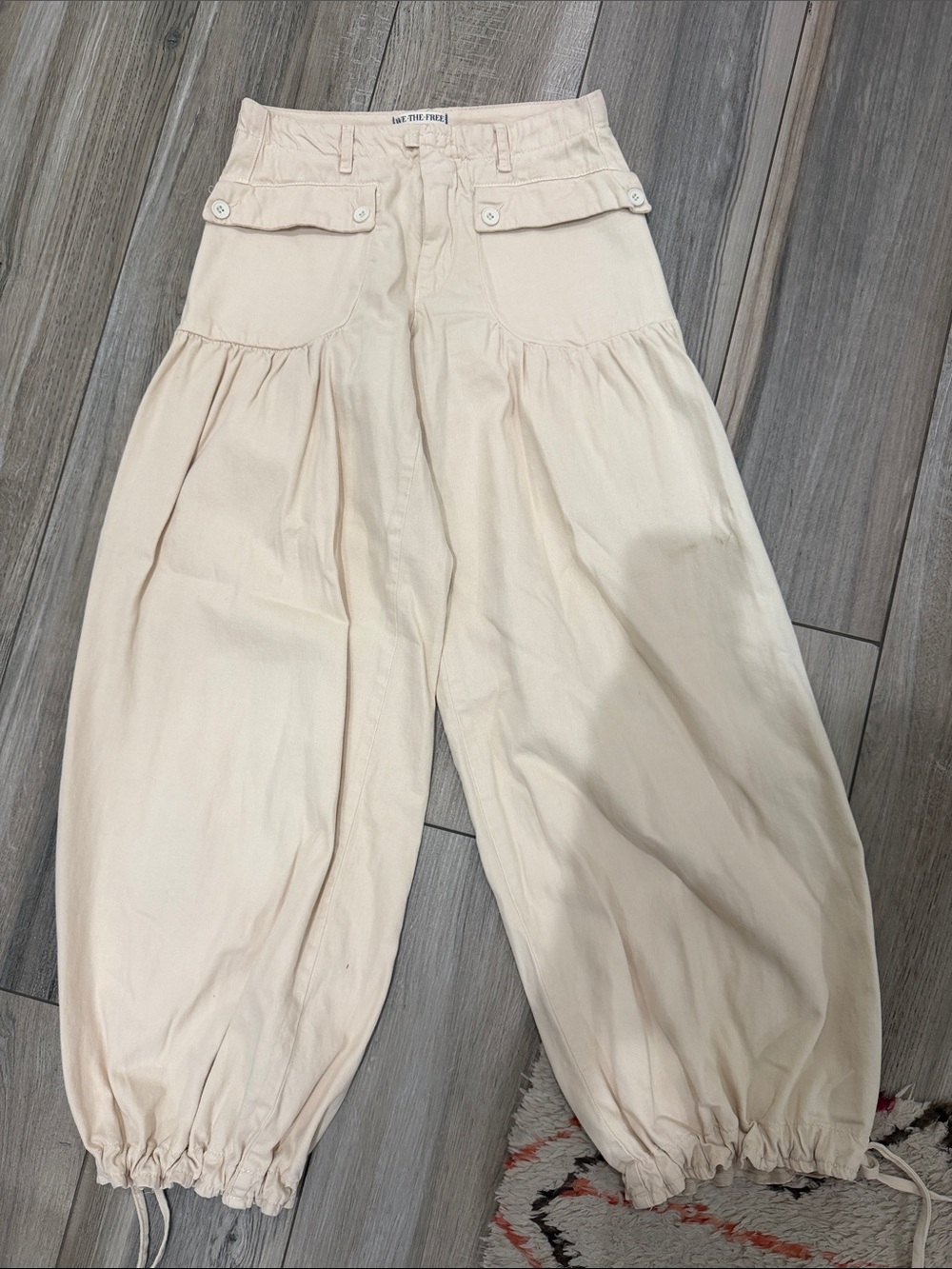 We The Free Lotus Cream Balloon Cargo Joggers - Picture 4 of 8